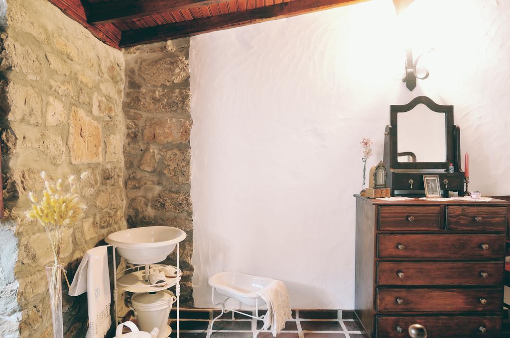 Holiday home Casa Do Professor Casais dos Monizes